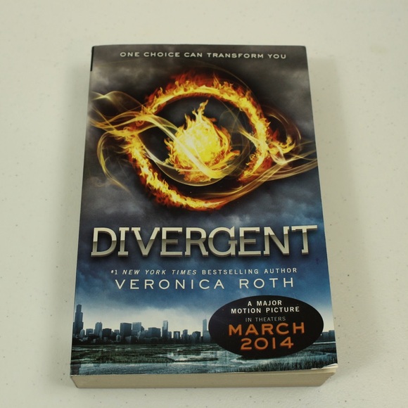 Divergente by Veronica Roth - Picture 1 of 3